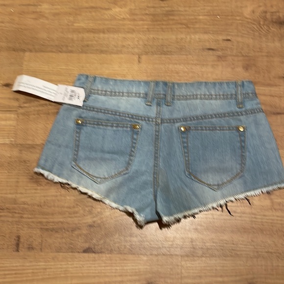 BNWT Parisian Collection hotpants Size 1 denim and tribal pattern shorts - Picture 4 of 5